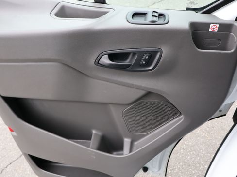 Used 2020 Ford Transit 250 image 18