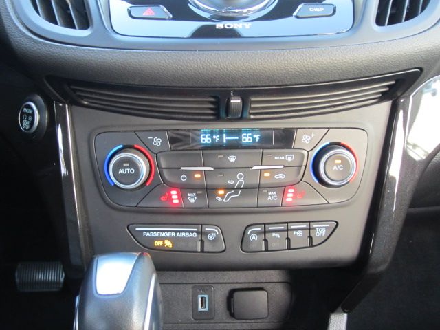 Used 2018 Ford Escape Titanium FWD image 9