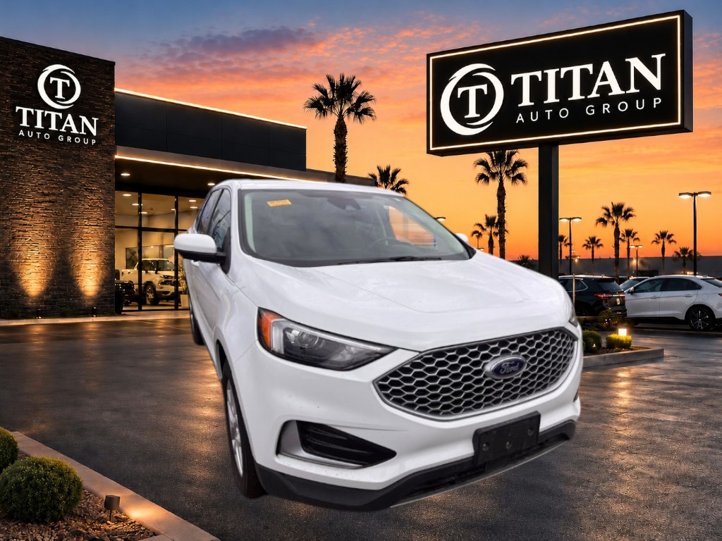 Used 2024 Ford Edge AWD image 1