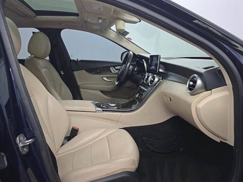 Used 2018 Mercedes-Benz C 300 Sedan image 2