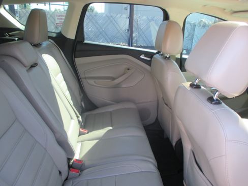 Used 2017 Ford Escape Titanium image 14