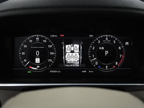 Used 2018 Land Rover Range Rover Supercharged image 25