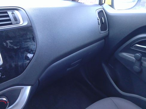 Used 2016 Kia Rio LX image 16