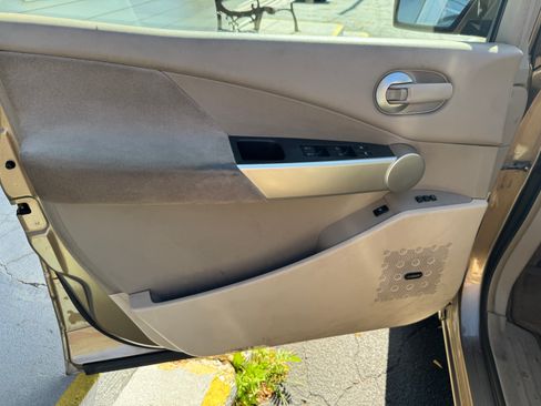 Used 2004 Nissan Quest 3.5 SE image 8