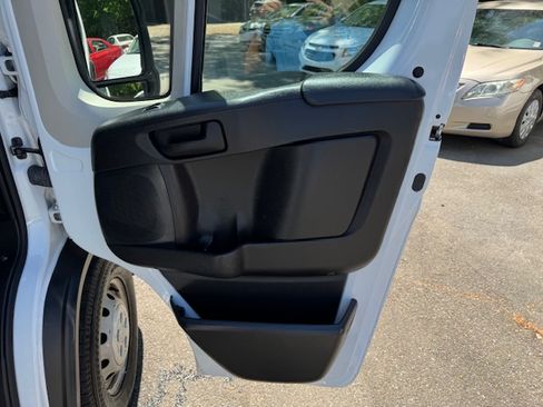 Used 2019 RAM ProMaster 2500 image 14
