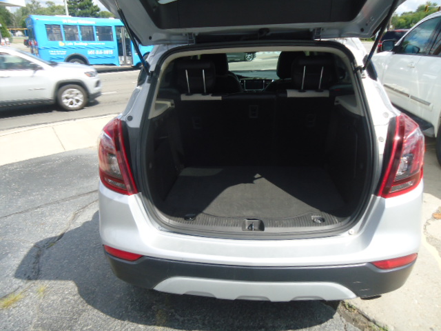 Used 2019 Buick Encore AWD Preferred image 3