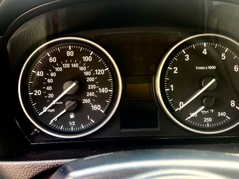 Used 2013 BMW 328i Convertible RWD image 19