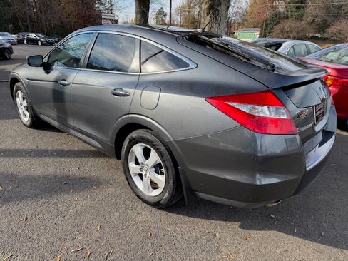 Used 2012 Honda Crosstour EX image 2