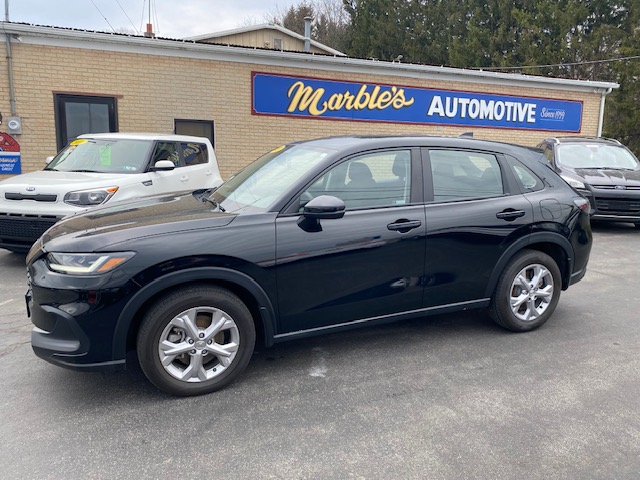 Used 2023 Honda HR-V LX image 2