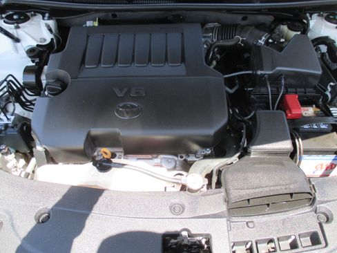 Used 2017 Toyota Avalon Limited FWD image 21