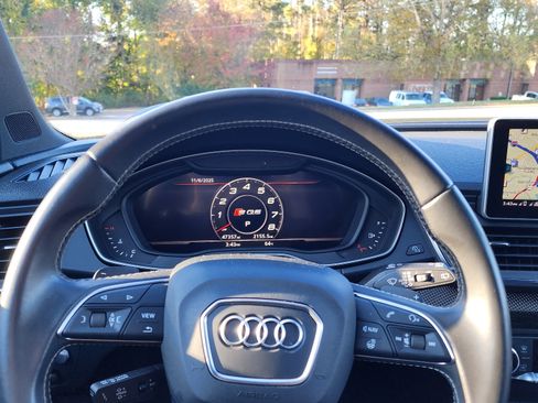Used 2019 Audi SQ5 Prestige image 24