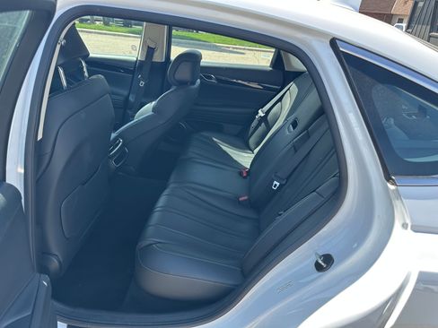 Used 2023 Genesis G80 2.5T image 8