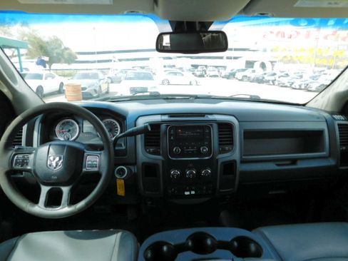 Used 2018 RAM 2500 Tradesman image 11