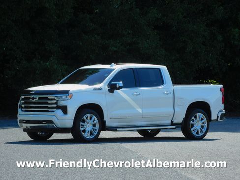 Used 2024 Chevrolet Silverado 1500 2WD Crew Cab High Country image 1