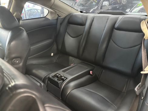 Used 2010 INFINITI G37 image 12