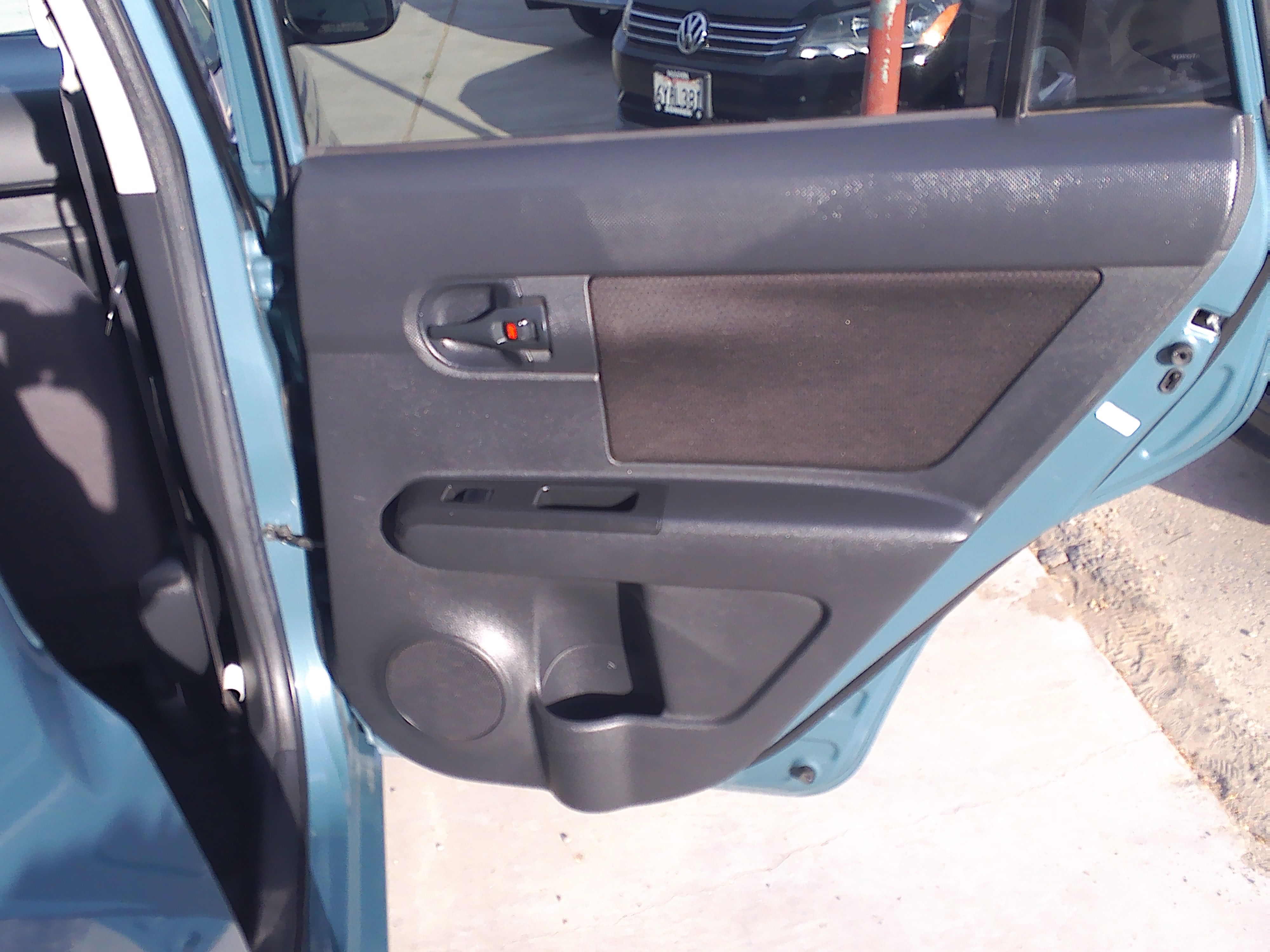 Used 2008 Scion xB FWD image 12