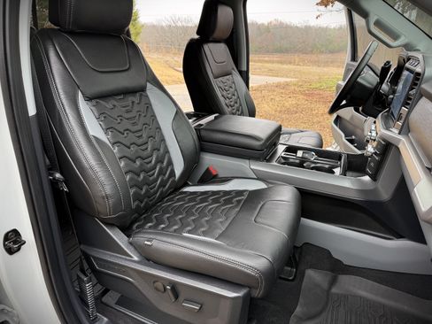 Used 2023 Ford F150 XLT image 27