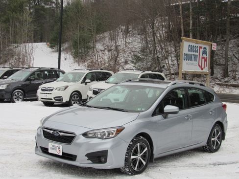 Used 2019 Subaru Impreza 2.0i Premium image 1