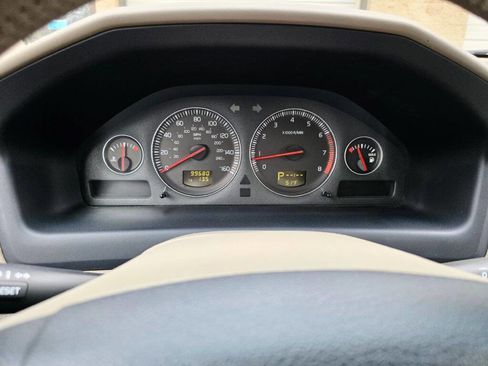 Used 2007 Volvo V70 2.5T image 6