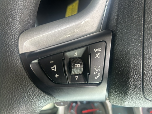Used 2015 Chevrolet Camaro LS Coupe RWD image 10