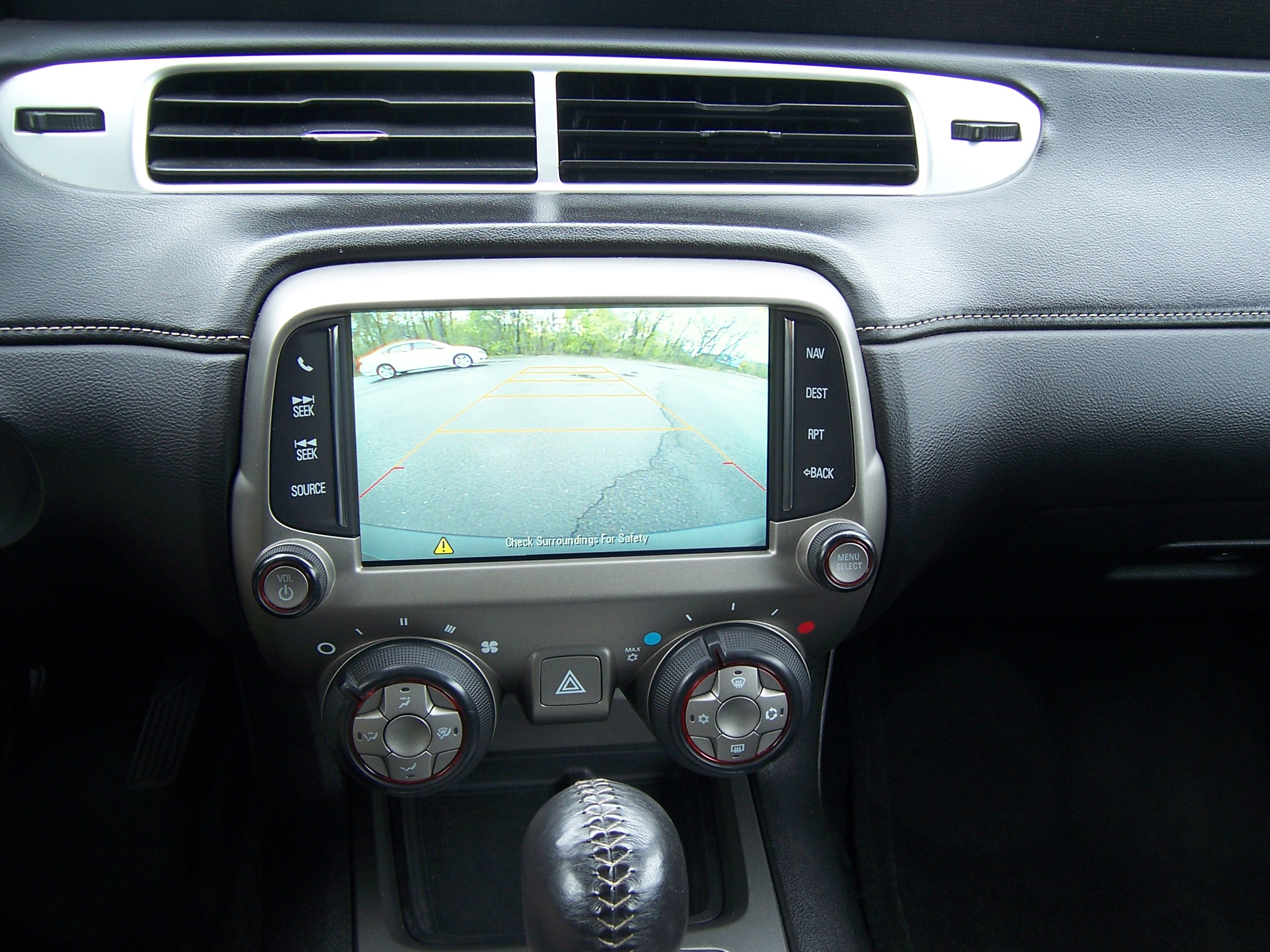 Used 2015 Chevrolet Camaro LT RWD image 19