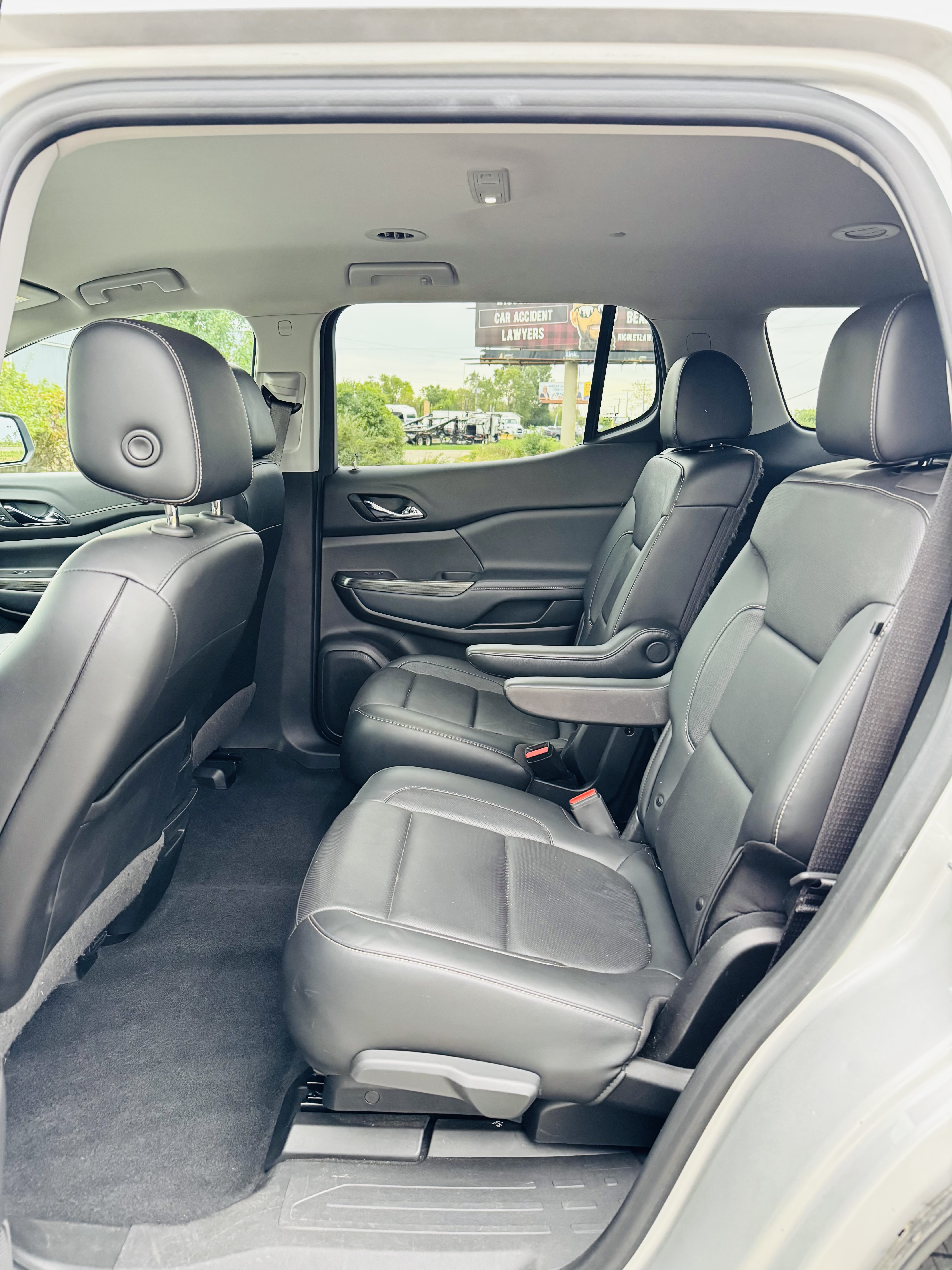 Used 2020 GMC Acadia AWD SLT w/ SLT-1 image 7