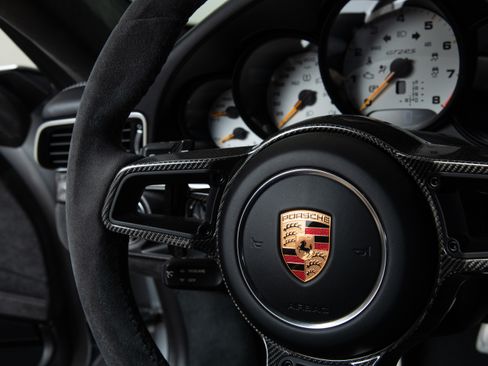 Used 2018 Porsche 911 GT2 RS image 72