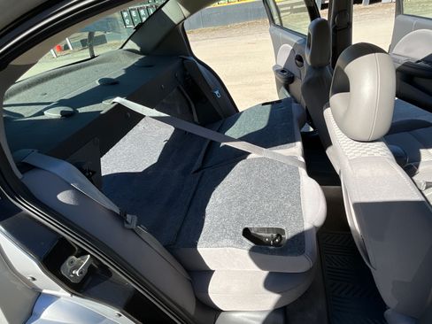 Used 2006 Saturn ION Level 2 image 18