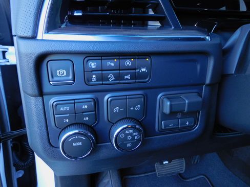 New 2026 Chevrolet Tahoe Premier image 17