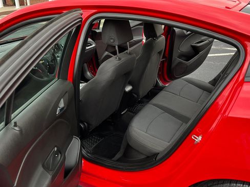 Used 2019 Chevrolet Cruze LS image 10