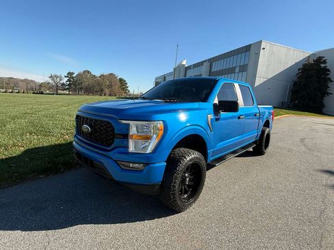 Used 2021 Ford F150 4x4 SuperCrew image 3