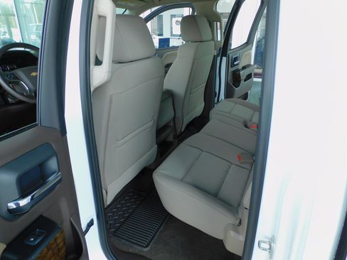 Used 2018 Chevrolet Silverado 1500 LT image 20