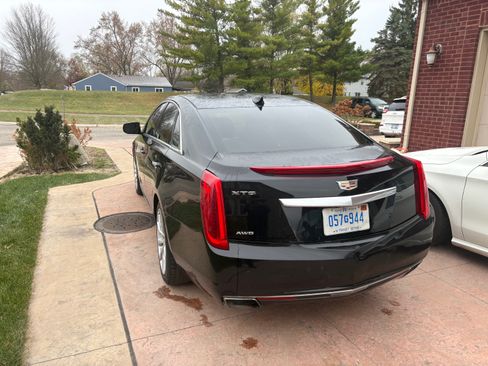 Used 2017 Cadillac XTS Premium Luxury image 4
