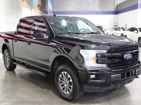 Used 2020 Ford F150 Lariat image 2