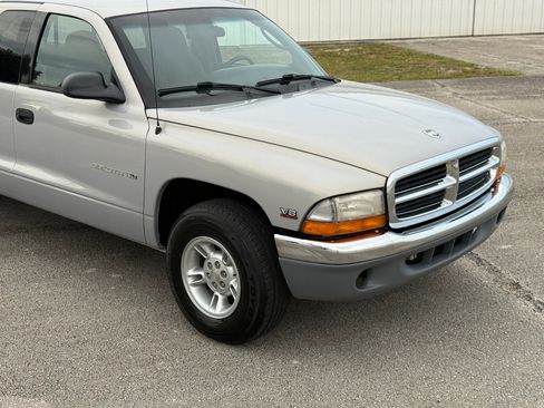 Used 2000 Dodge Dakota Sport RWD image 48