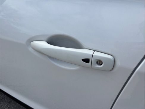 Used 2023 Nissan Kicks SV image 16