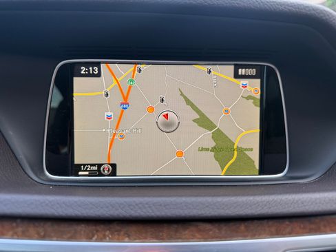 Used 2016 Mercedes-Benz E 350 Sedan image 17