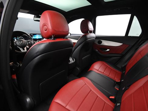 Used 2020 Mercedes-Benz GLC 300 image 40