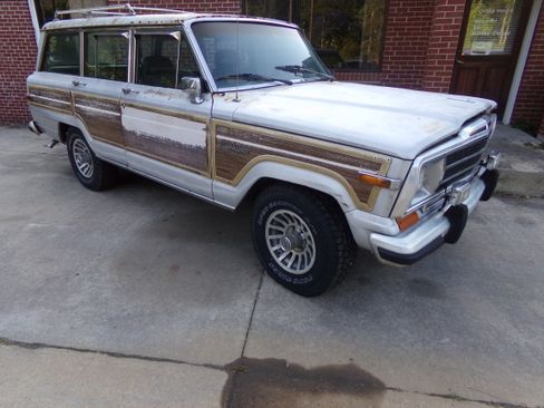 Used 1988 Jeep Grand Wagoneer image 1
