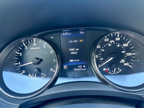 Used 2018 Nissan Rogue SV image 7