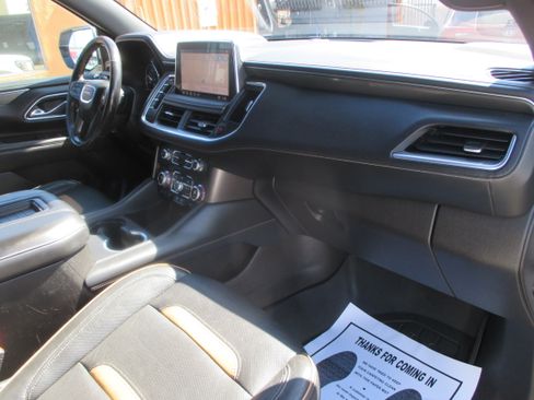 Used 2021 GMC Yukon AT4 Ultimate image 4