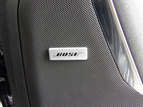 Used 2025 Chevrolet Suburban 2WD Premier image 4