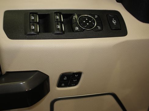 Used 2020 Ford F350 AWD/4WD image 23