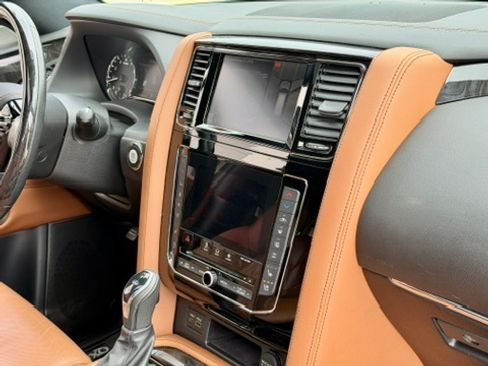 Used 2021 INFINITI QX80 image 9