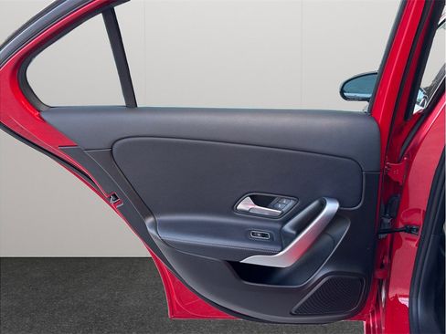 Used 2019 Mercedes-Benz A 220 image 34
