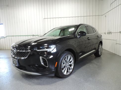 Used 2023 Buick Envision Avenir image 2