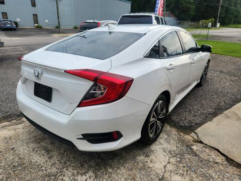 Used 2018 Honda Civic EX-T Sedan image 7