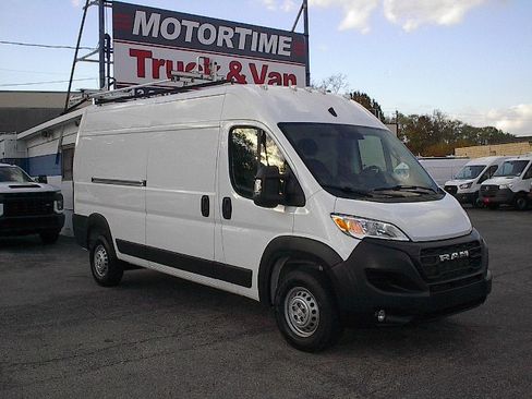 Used 2024 RAM ProMaster 2500 image 1