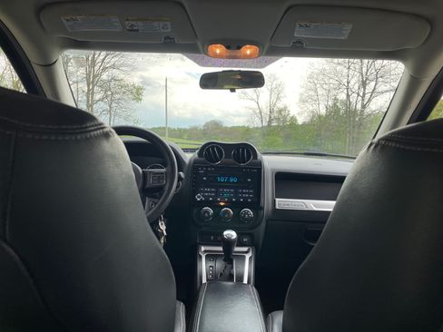 Used 2015 Jeep Compass AWD/4WD image 5