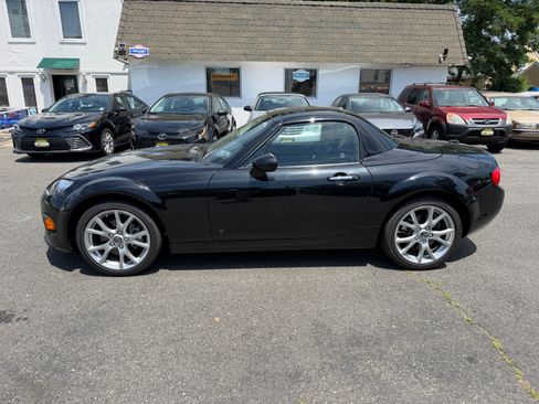 Used 2014 MAZDA MX-5 Miata Grand Touring Hard Top RWD image 23